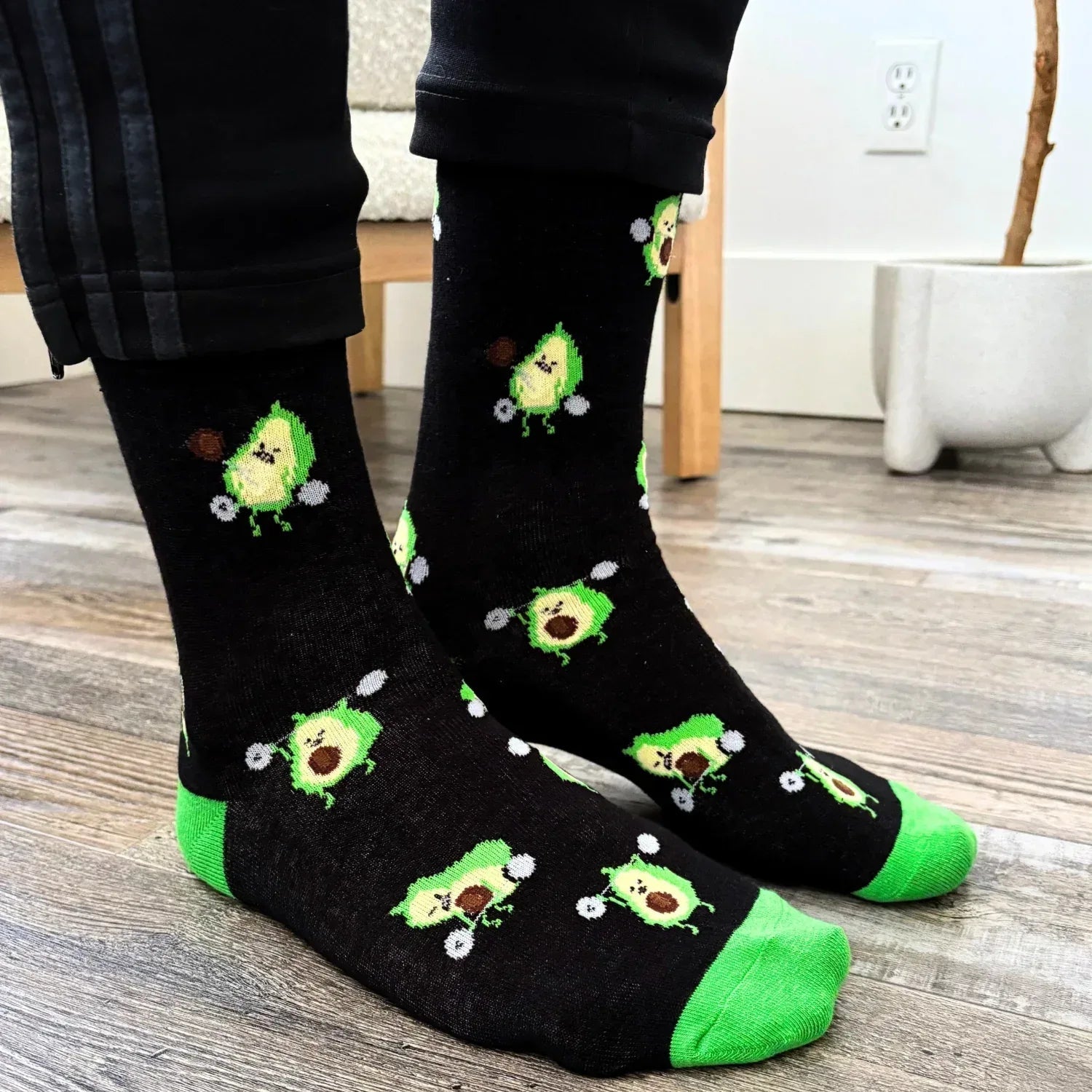 Weightlifting Avocado Socks - Sock Bro 