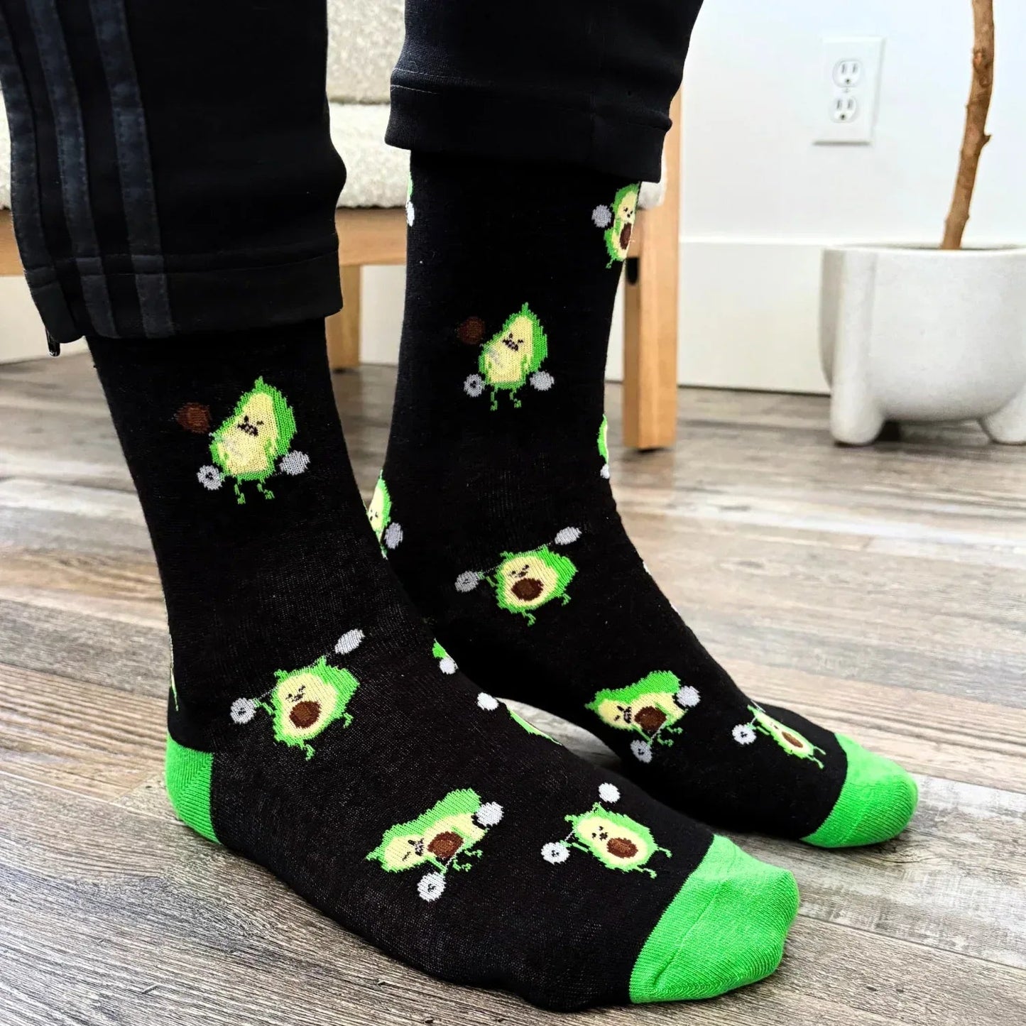 Weightlifting Avocado Socks - Sock Bro 